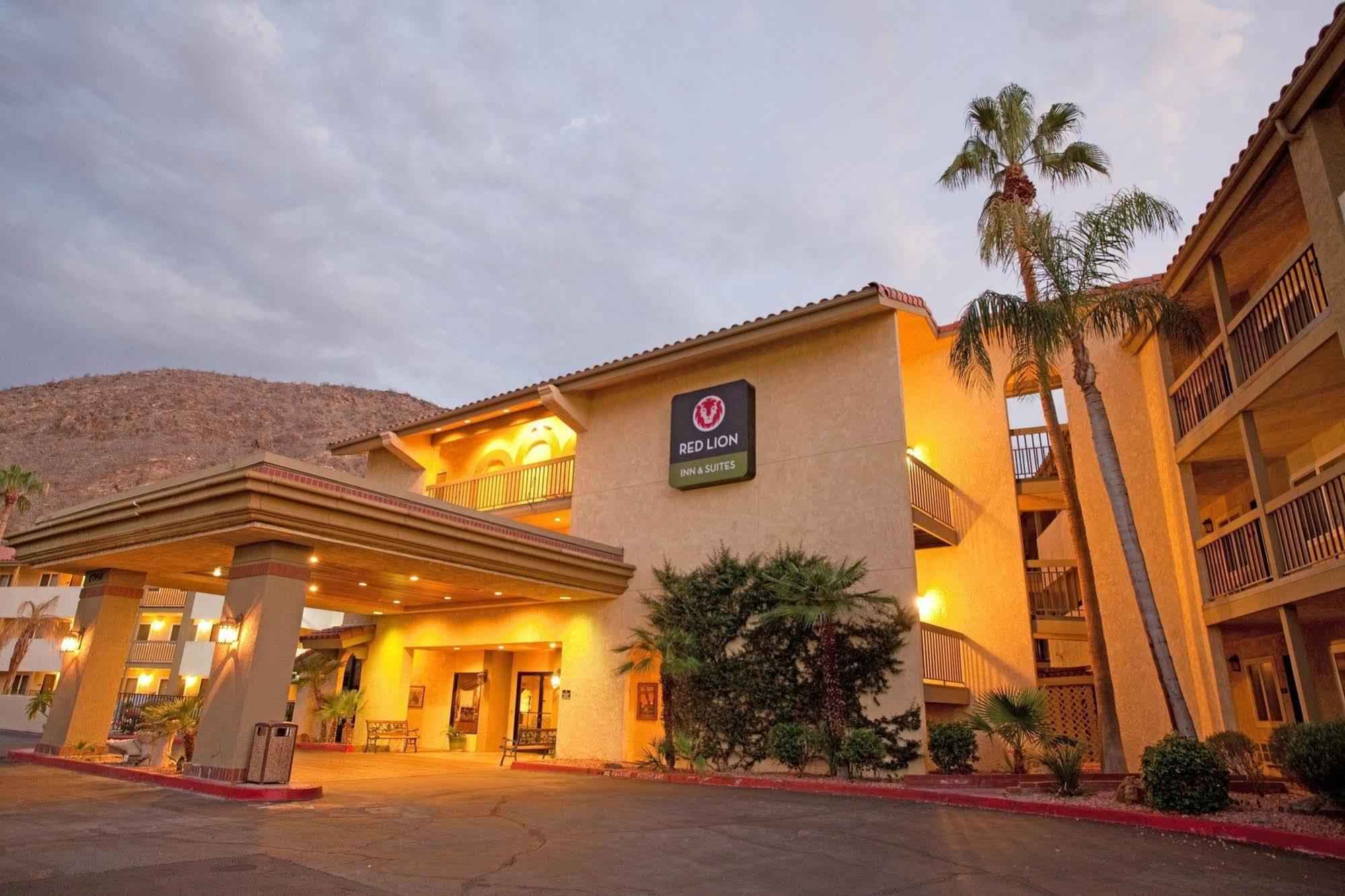 Red Lion Inn & Suites Cathedral City Palm Springs Exterior photo